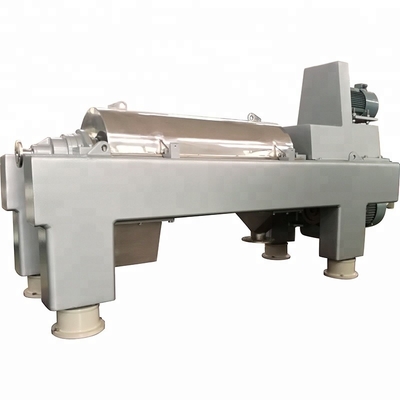 óleo de peixes que processa separando a máquina do centrifugador