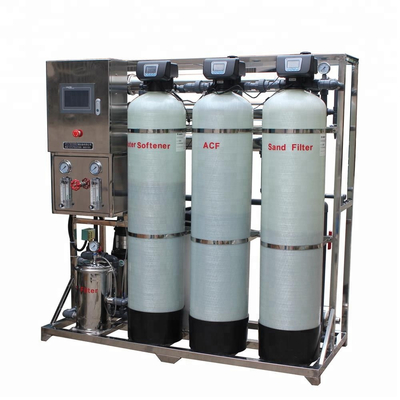 O sistema 750L/H da osmose reversa do tratamento da água remove as matérias sólidas dissolvidas e o sal de 98%